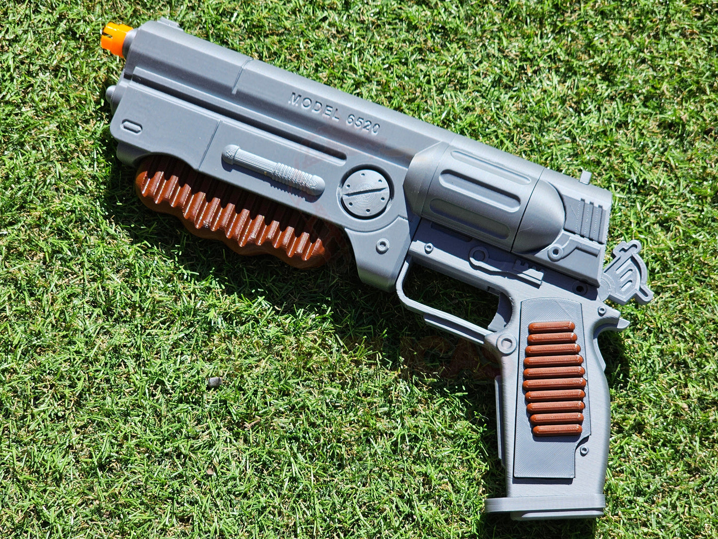 Fallout Maximus 10mm Revolver Prop Replica Lucy Pistol Cosplay Gun Blaster w/MOVING FEATURES 2024 TV Show