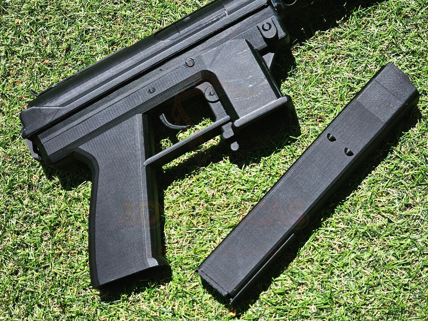 Intratec TEC-9 Machine Gun Prop Replica Big Trouble Little China Crank RoboCop Dead Man Down