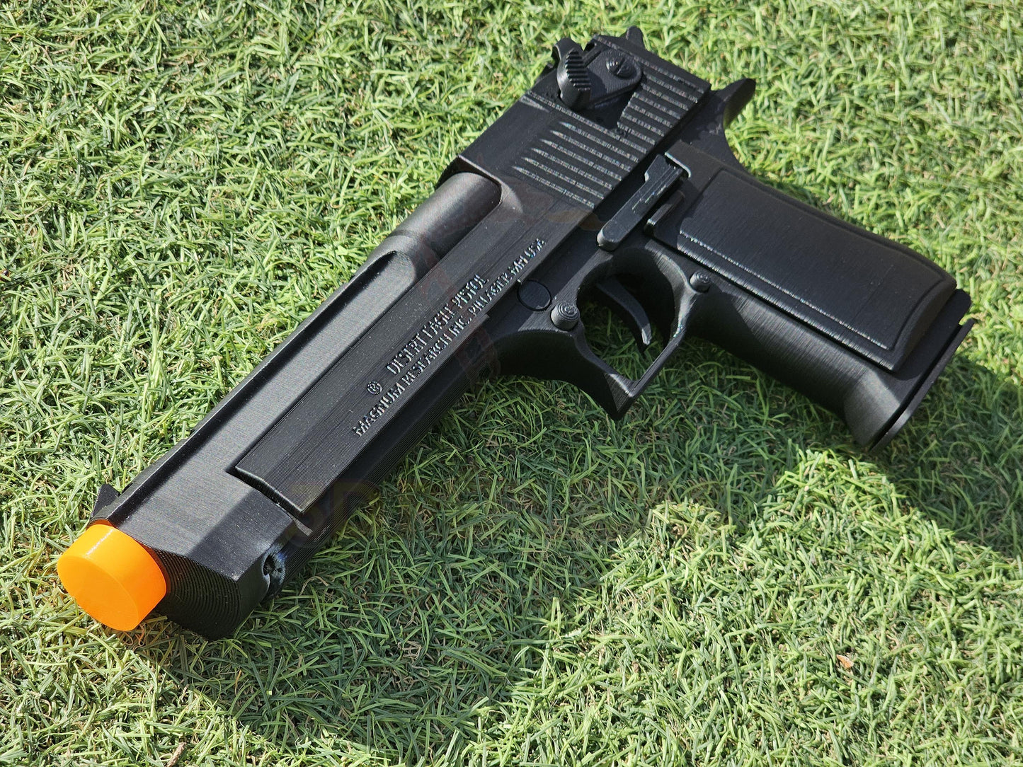 IMI Magnum Research Desert Eagle Pistol Matrix Cosplay Prop Replica Gun Agent Smith Hugo Weaving