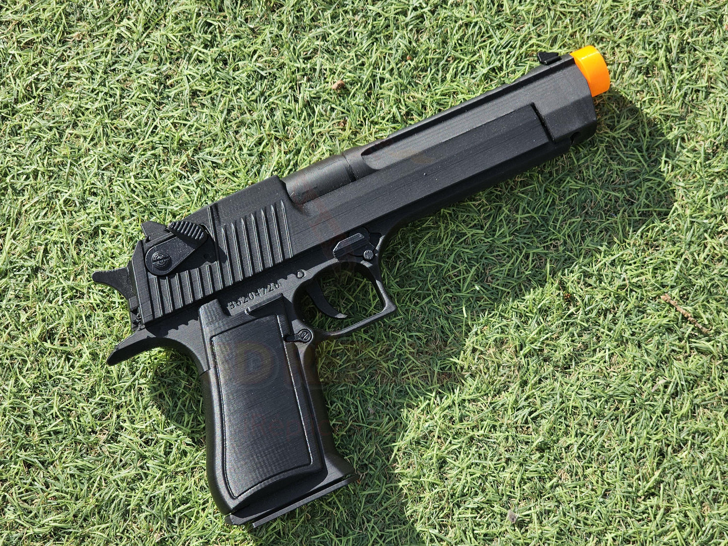 IMI Magnum Research Desert Eagle Pistol Matrix Cosplay Prop Replica Gun Agent Smith Hugo Weaving
