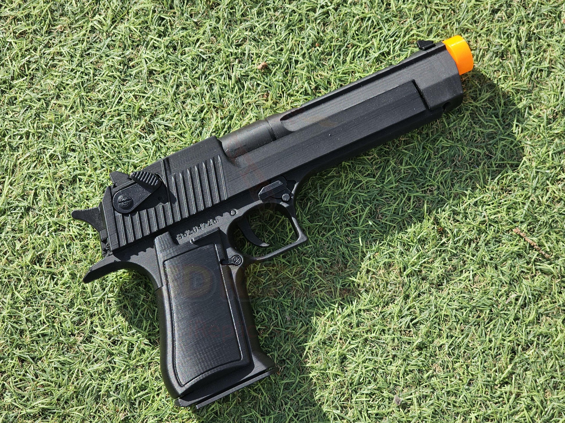 IMI Magnum Research Desert Eagle Pistol Matrix Cosplay Prop Replica Gun Agent Smith Hugo Weaving