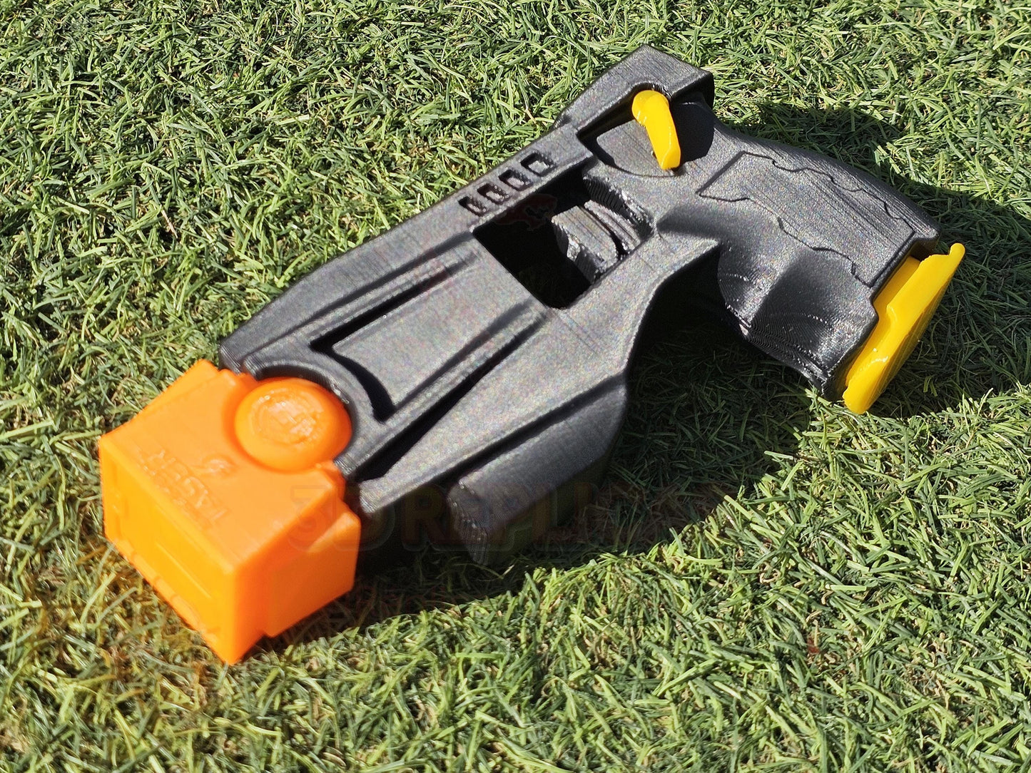 X26 Taser Gun Pistol Prop Replica Cosplay Ant-Man and the Wasp Thor Salt - BLACK