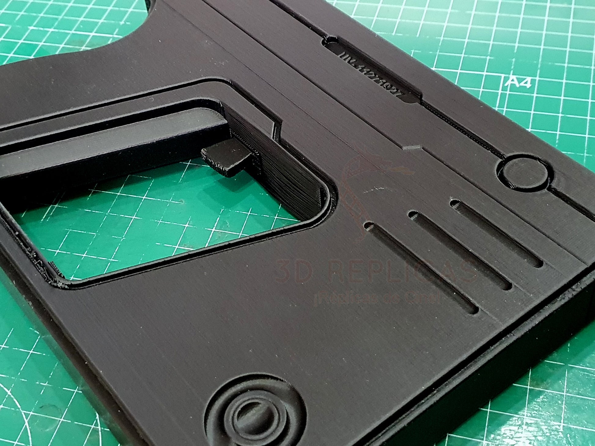CUSTOM 2 x Ultraviolet Milla Jovovich Cosplay Prop Replica Gun Blaster Pistol 148% SCALED