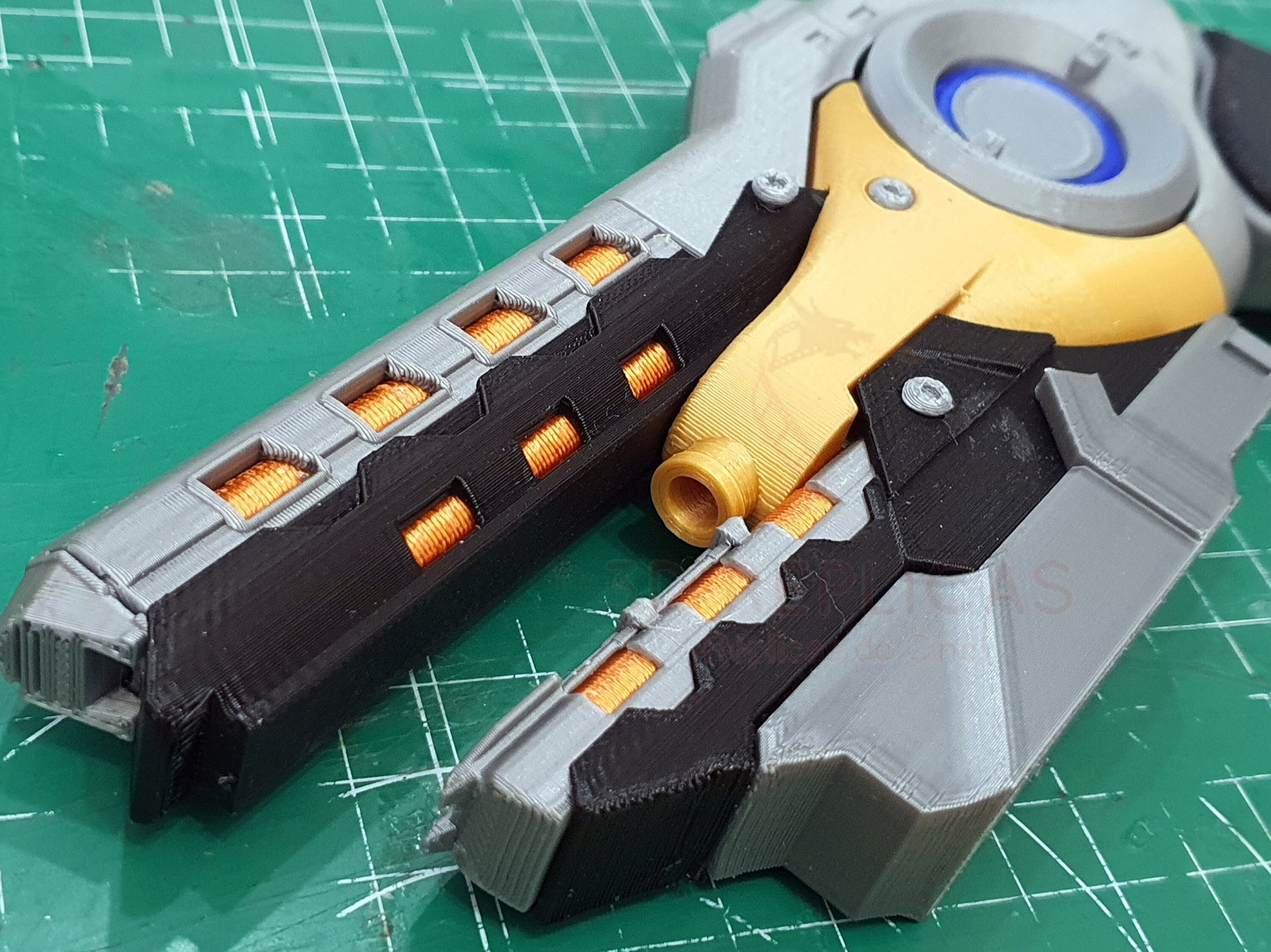 Enders Game Flash Gun Blaster Prop Replica Pistol Cosplay Pistol - by buissonland
