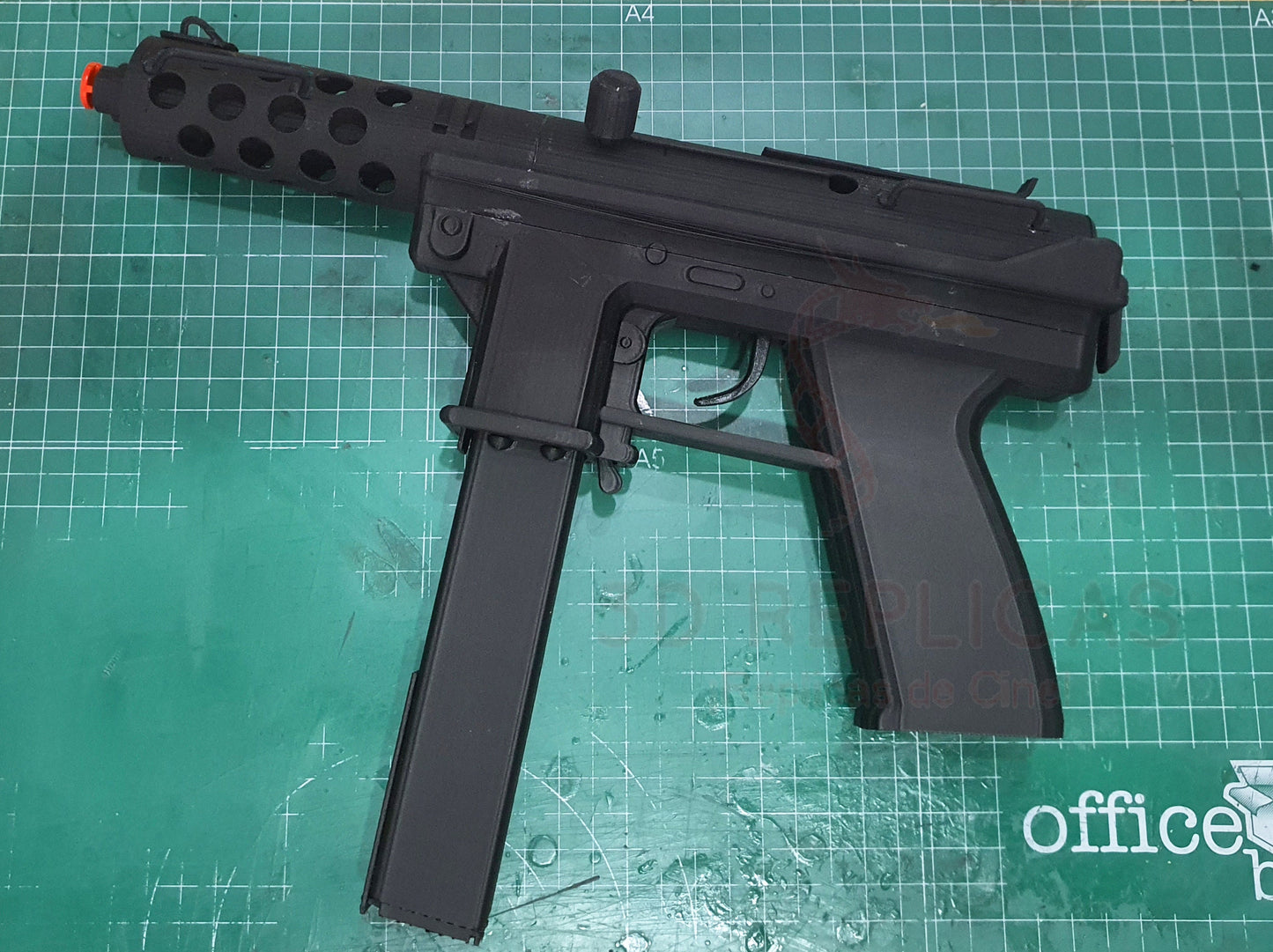 Intratec TEC-9 Machine Gun Prop Replica Big Trouble Little China Crank RoboCop Dead Man Down