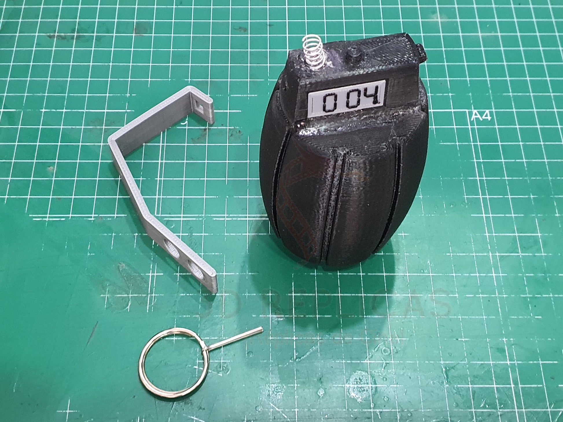 RoboCop Clarence Boddicker Hand Grenade Prop Replica Cosplay Bomb Device