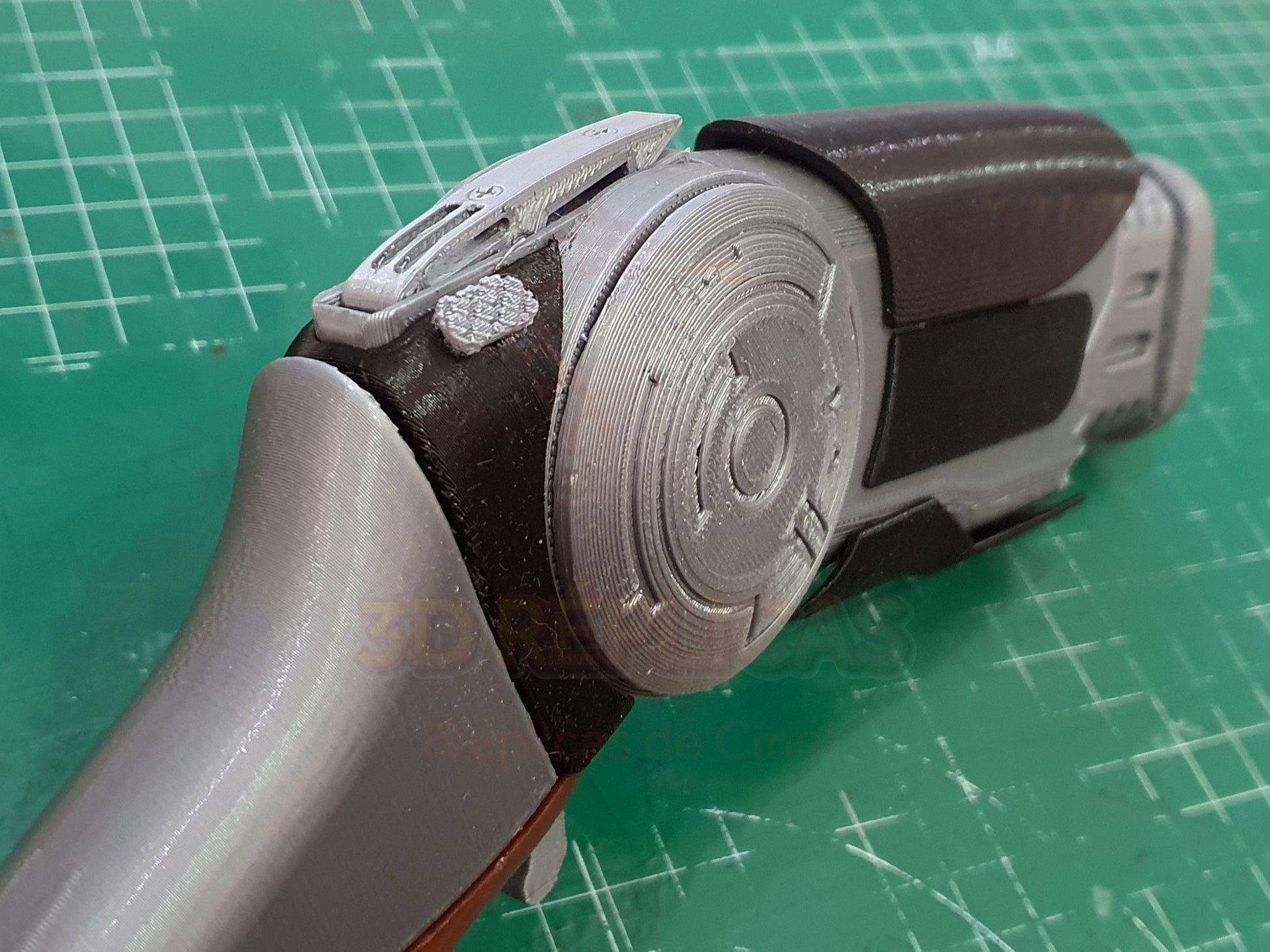 Minority Report Sonic Gun Blaster Pistol Prop Replica Cosplay - by buissonland