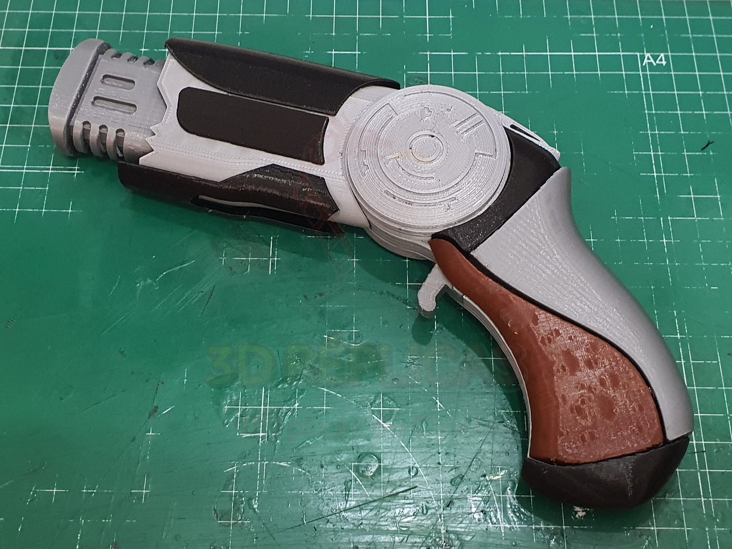 Minority Report Sonic Gun Blaster Pistol Prop Replica Cosplay - by buissonland