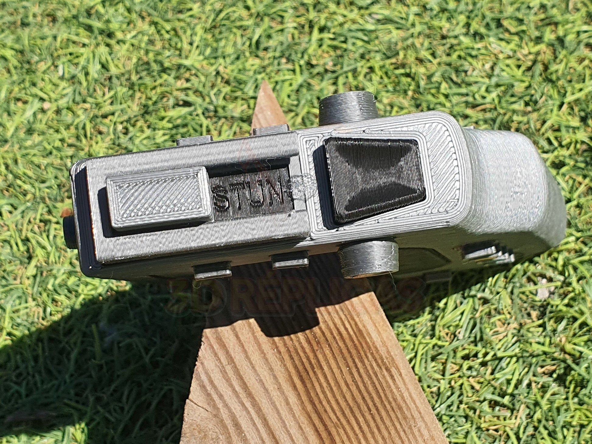 Space 1999 Stun Gun Prop Replica Pistol Cosplay Blaster