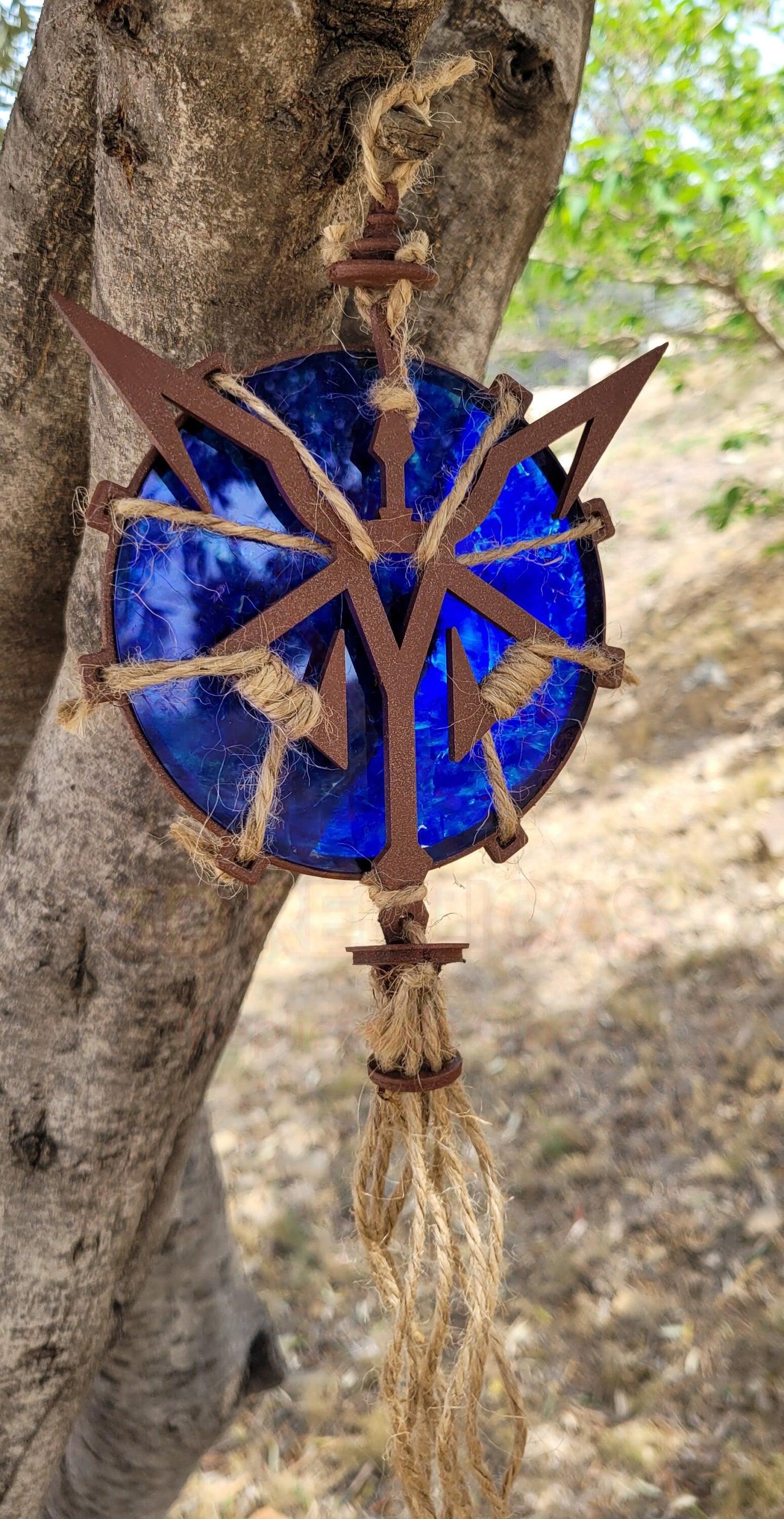 Resident Evil 4 Remake Blue Medallion Prop Replica Illuminated Cosplay Plague