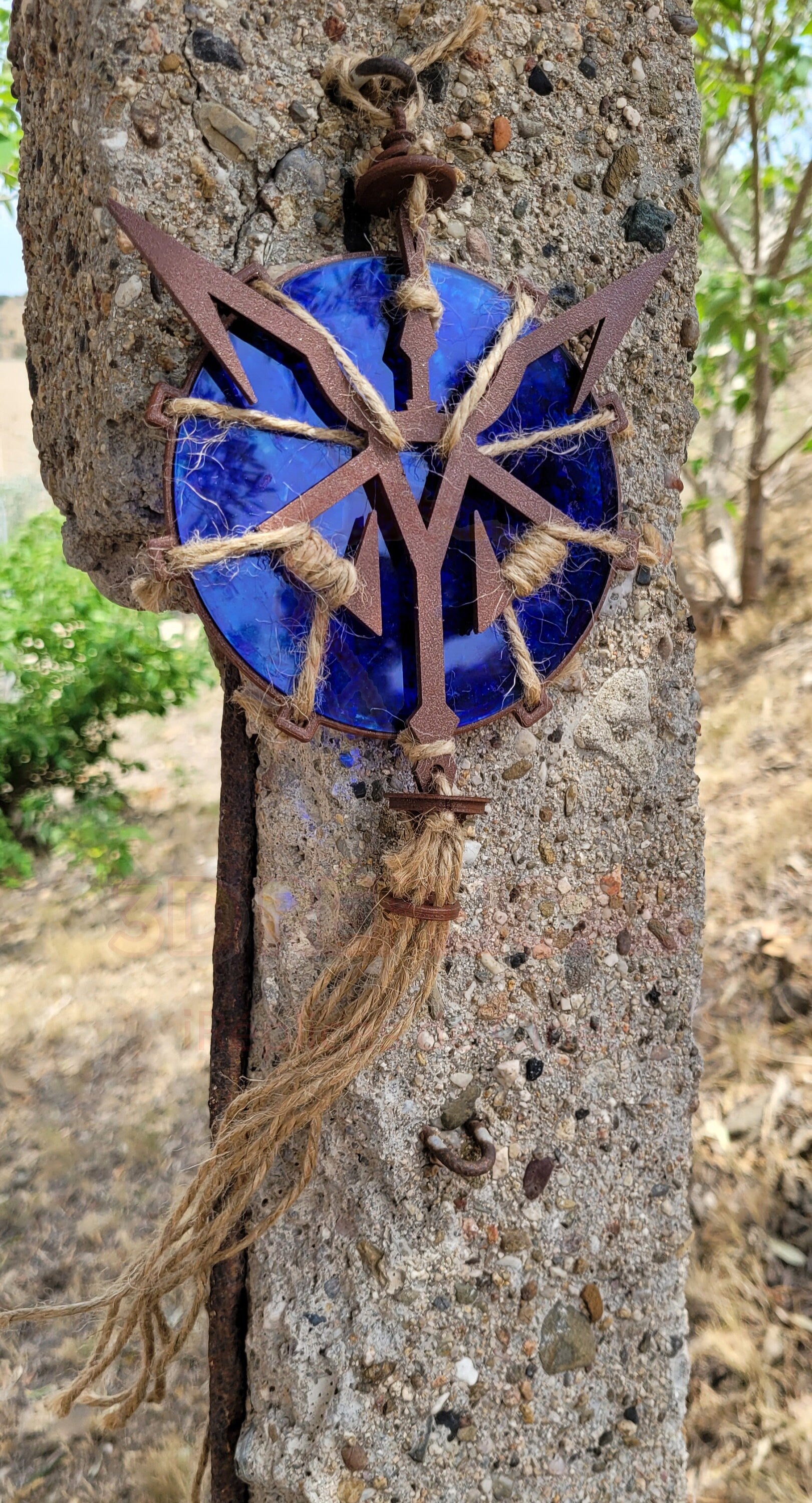 Resident Evil 4 Remake Blue Medallion Prop Replica Illuminated Cosplay Plague