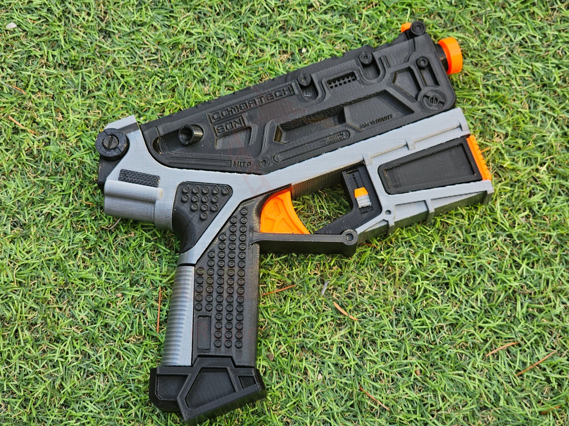 Starfield's Combatech EON Blaster HandGun Cosplay Prop Replica Gun Pistol - by DreamOfProps