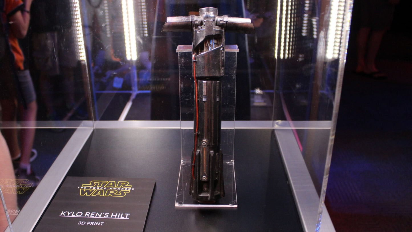 Kylo Ren Lightsaber - Star Wars Episode VIII Force Awakens - RANDOM COLOR