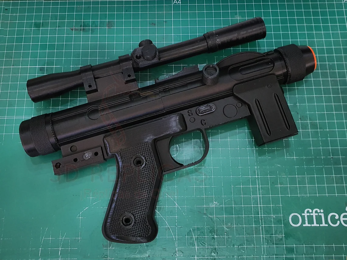 3D Printed Star Wars Weapons Props Armor Blasters Pistols Rifles and Carbines for Cosplay