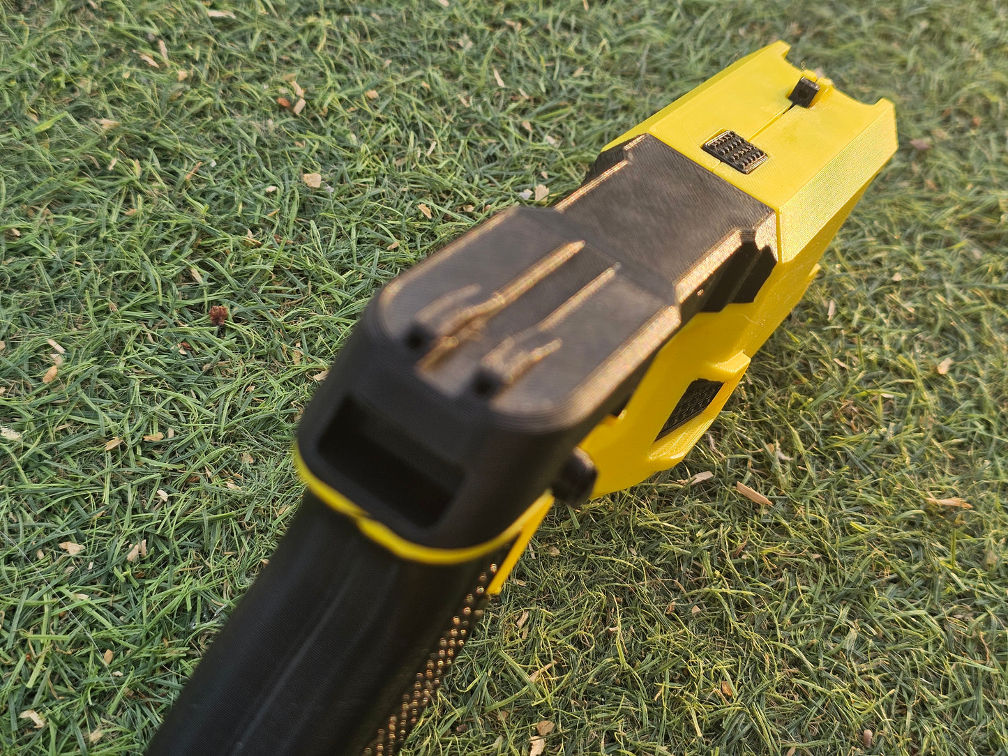 Taser 7 Gun Pistol Prop Replica Cosplay - YELLOW