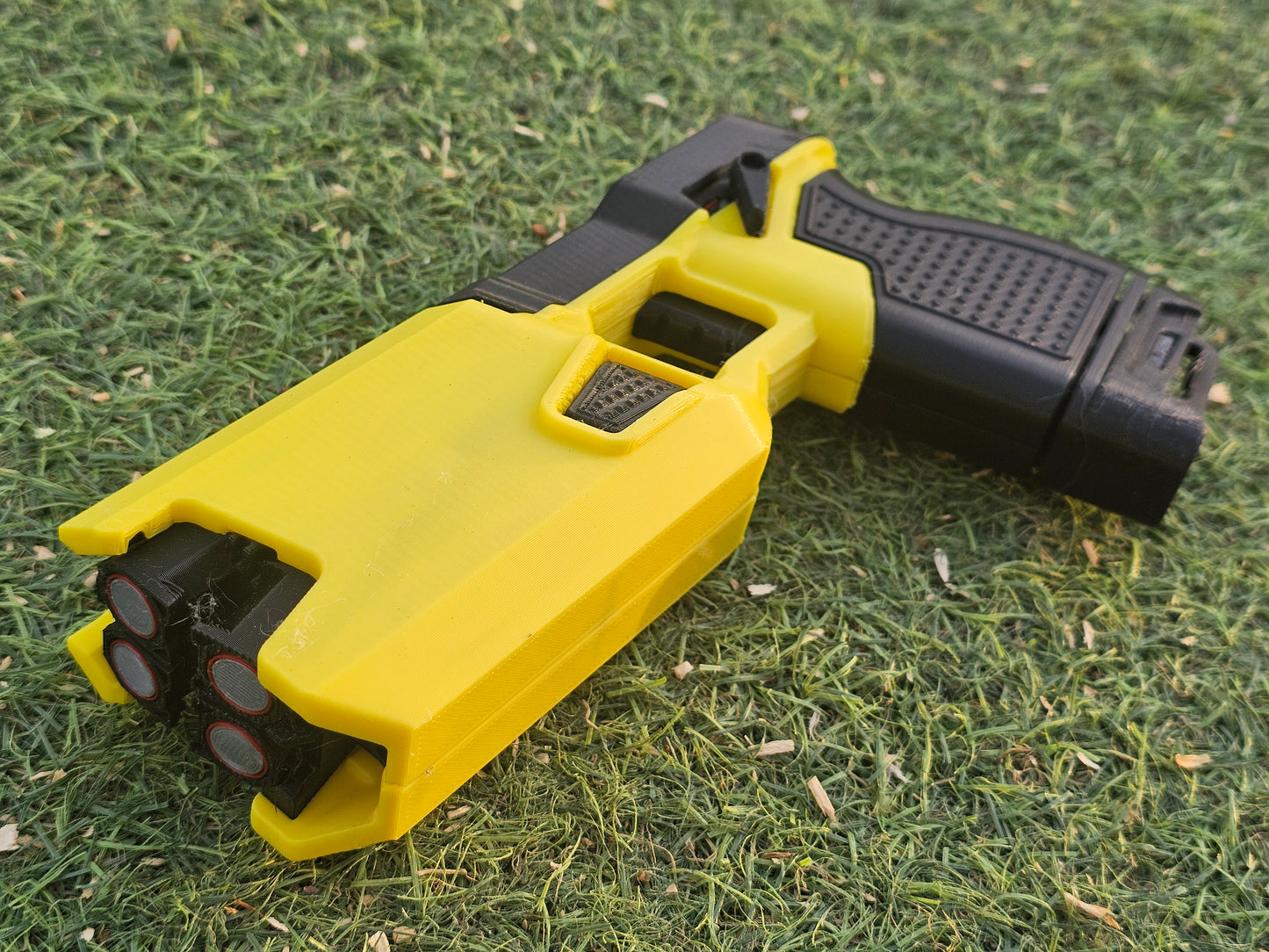 Taser 7 Gun Pistol Prop Replica Cosplay - YELLOW