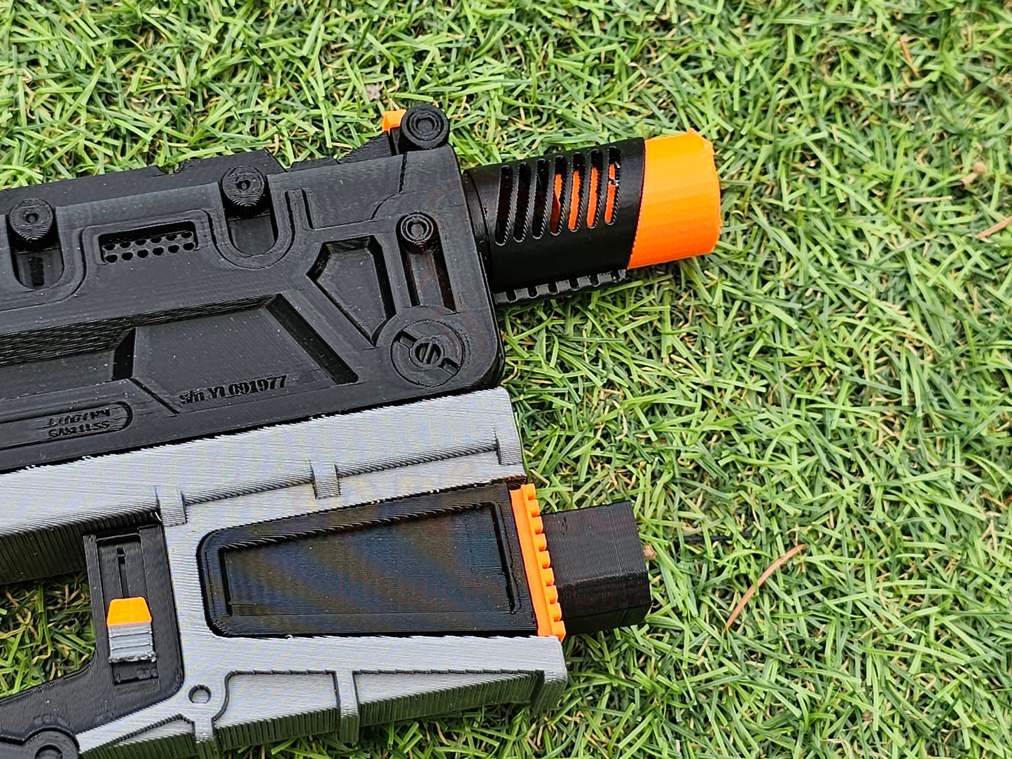 Starfield's Combatech EON Blaster HandGun Cosplay Prop Replica Gun Pistol - by DreamOfProps