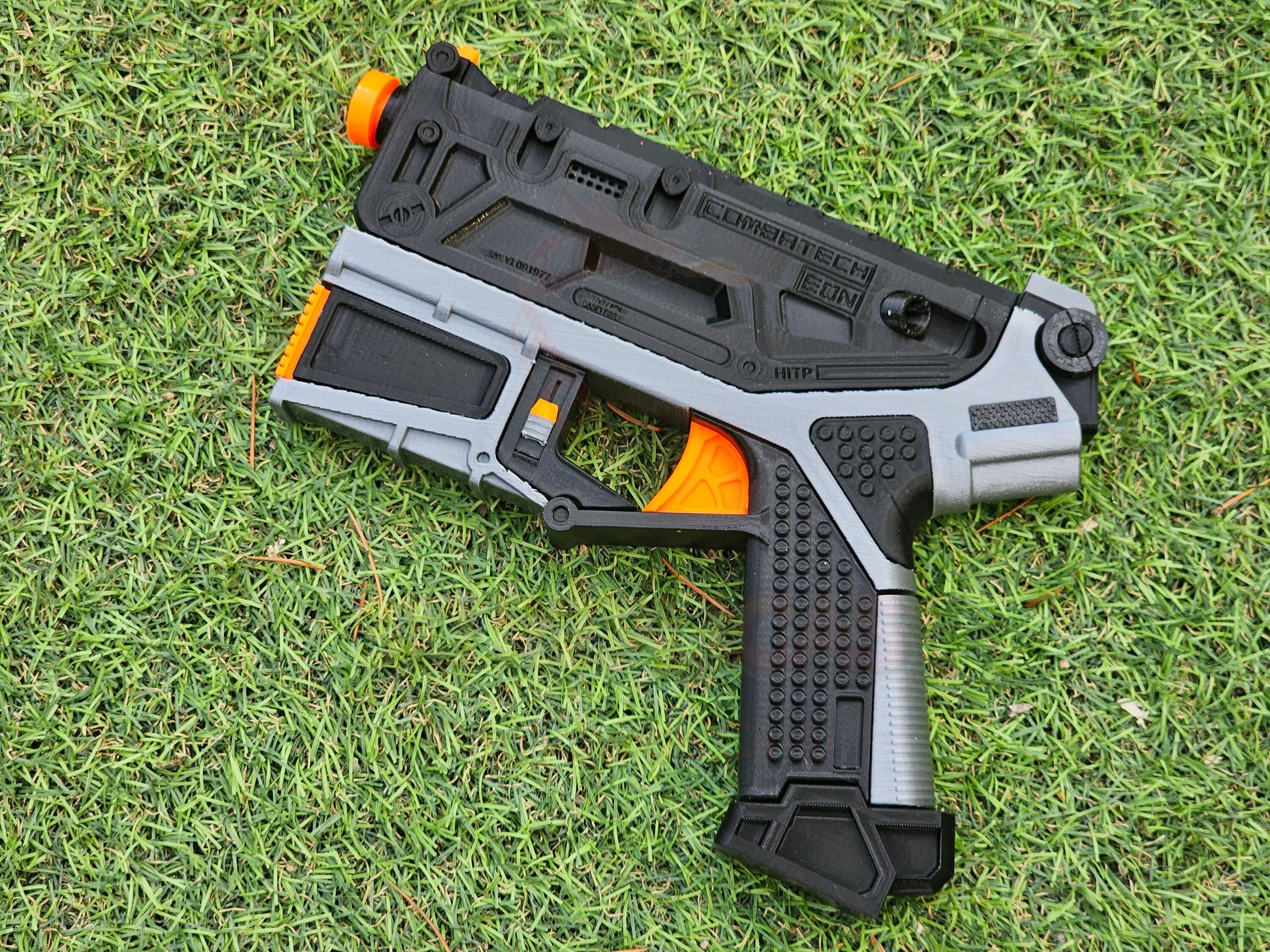 Starfield's Combatech EON Blaster HandGun Cosplay Prop Replica Gun Pistol - by DreamOfProps