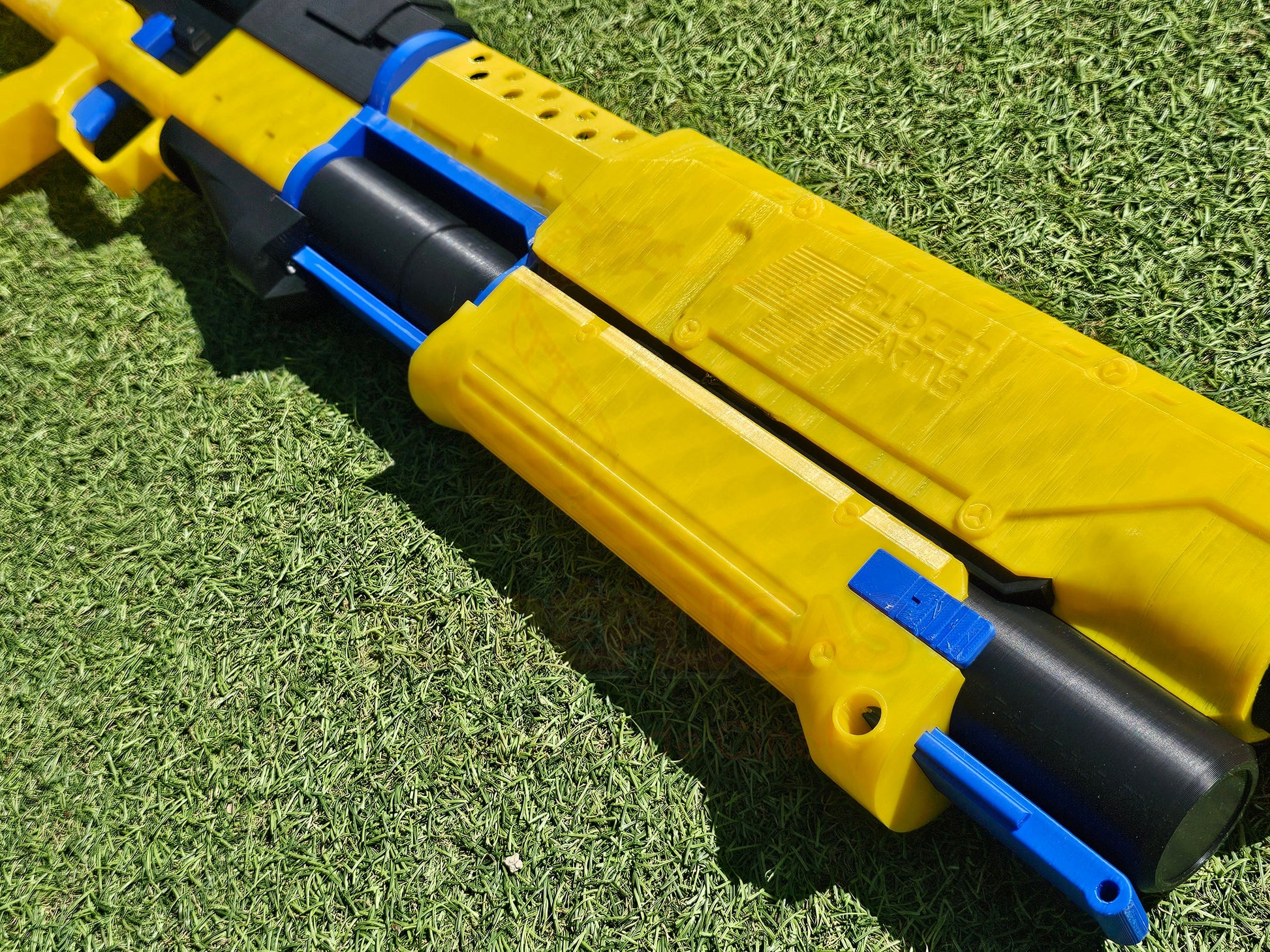 Budget Arms Carnage ShotGun Prop Replica Cyberpunk 2077 - by DreamOfProps