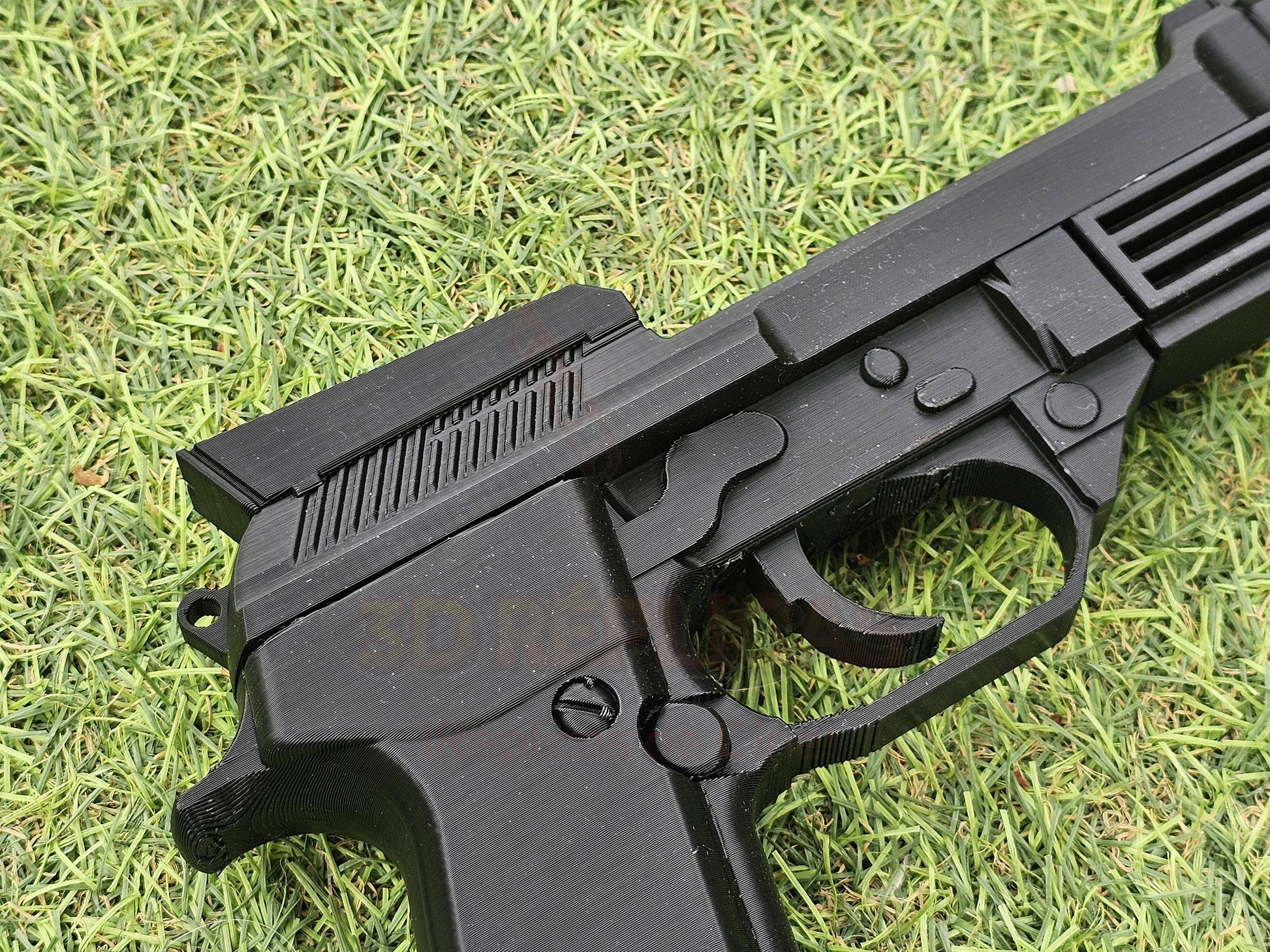 RoboCop AUTO-9 Gun Pistol OCP Omni Consumer Products POC Productos Omni Consumo Pistola Beretta 93R Cosplay