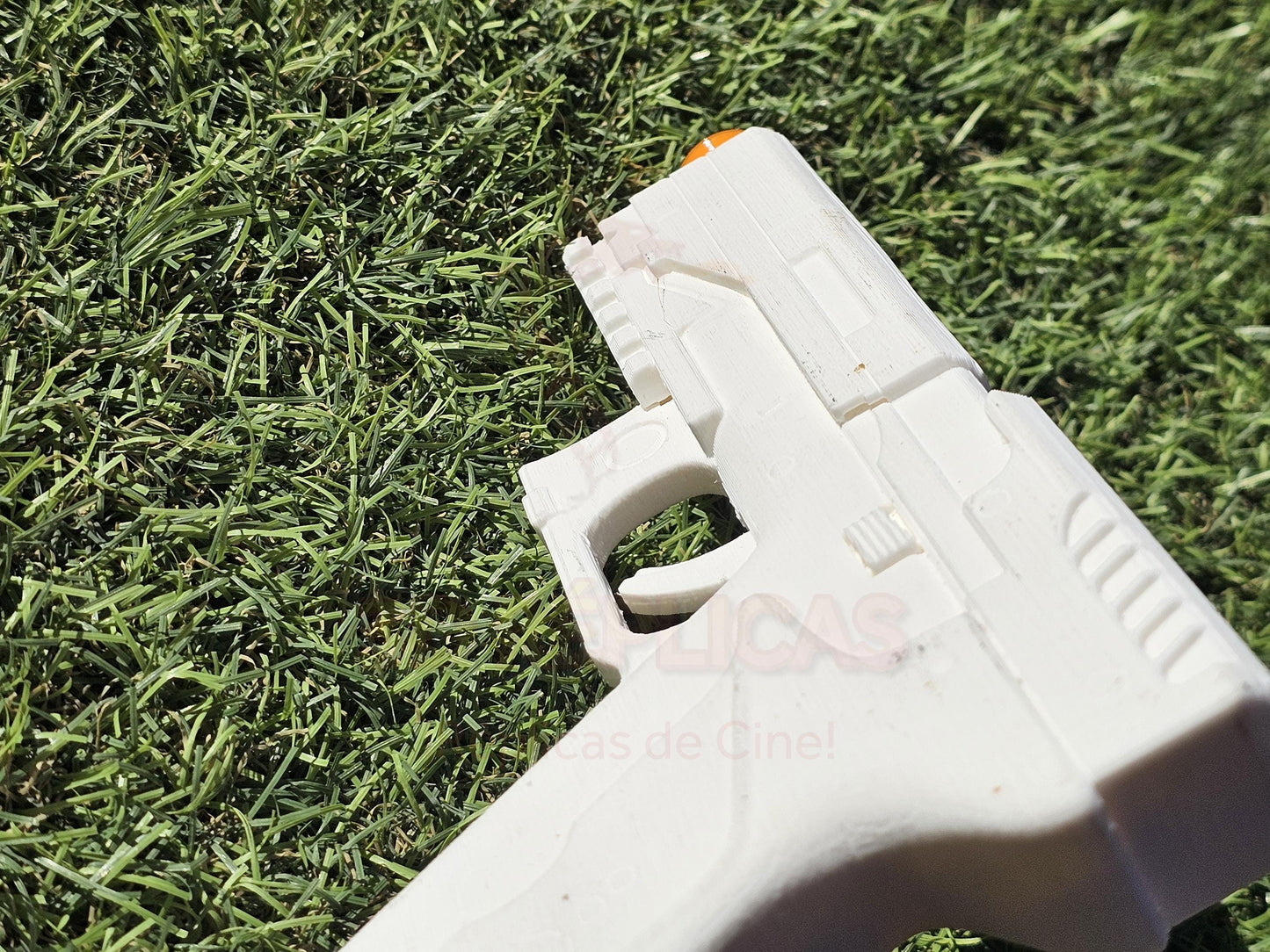 Ghost in the Shell Major's Thermoptic Pistol Blaster Gun Cosplay Prop Replica - WHITE