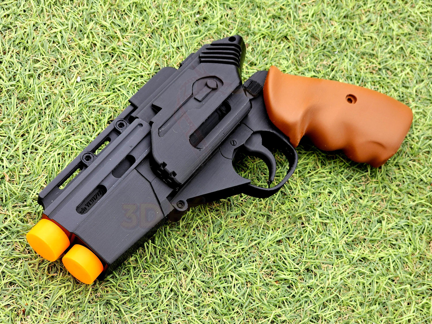 BattleStar Galactica Blaster Pistol Prop Replica Gun Cosplay - by buissonland