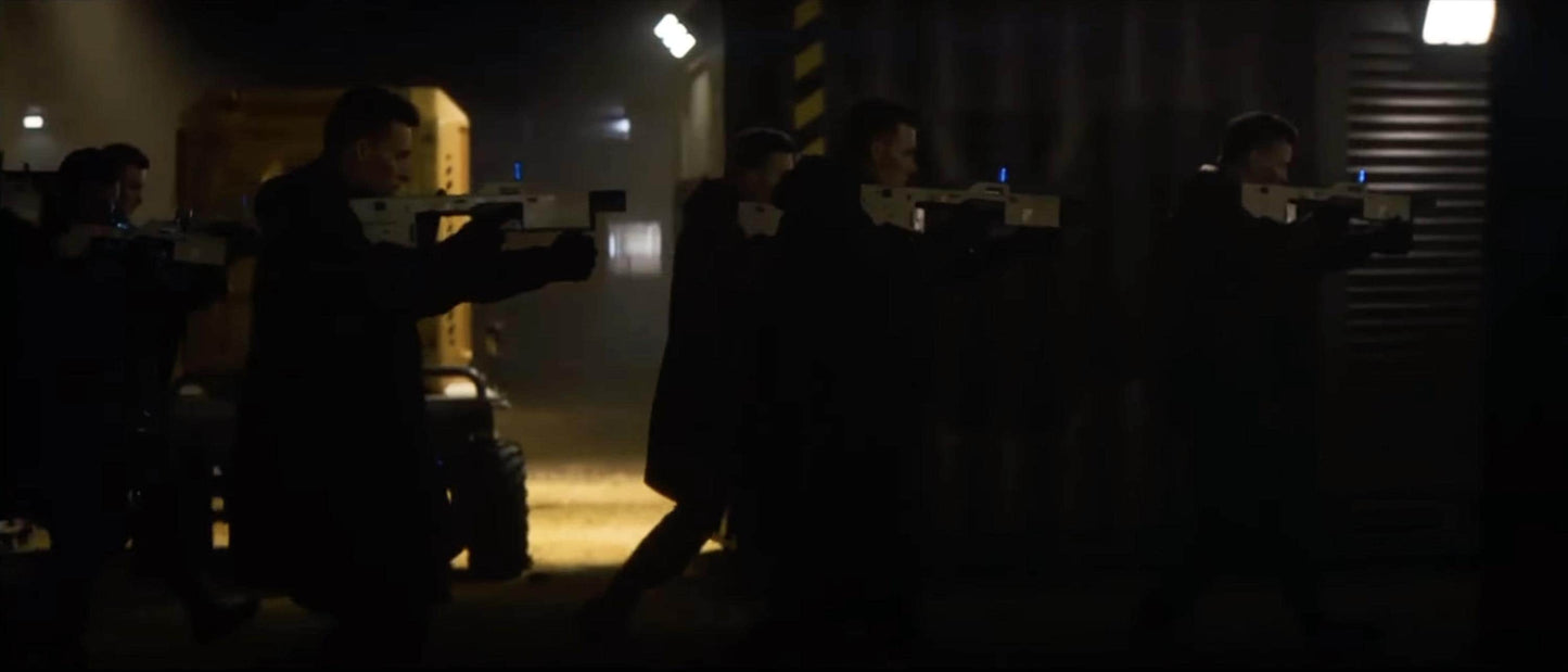 Predator Badlands SP-18 WY Gun SMG Rifle Blaster Prop Replica Weyland Yutani Synthetic Cosplay Weapon