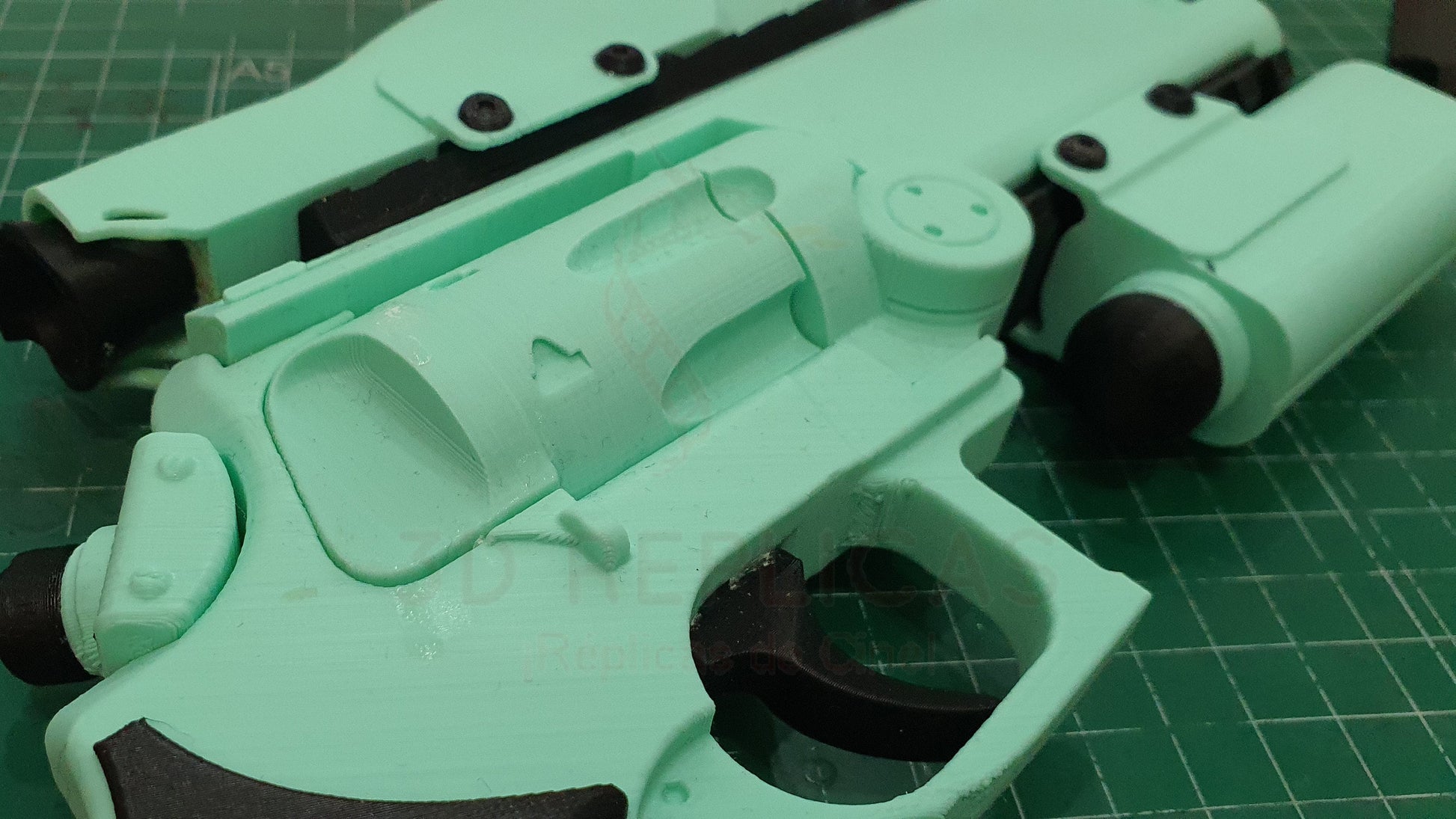 Avatar WASP Quaritch Revolver Prop Replica Gun Cosplay Pistol - by buissonland