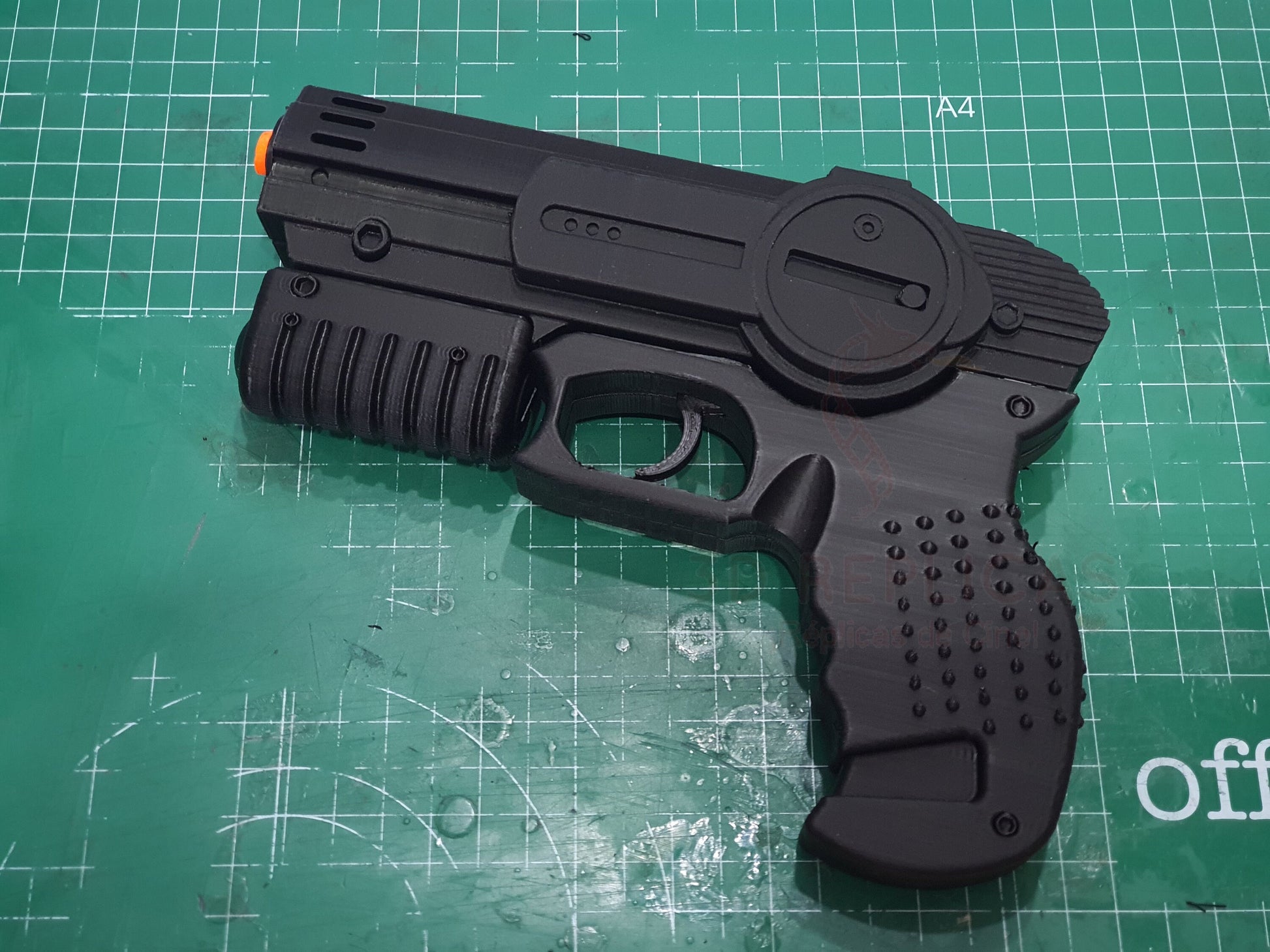 I Robot Will Smith Del Spooner Pistol Gun Blaster Cosplay Prop Replica