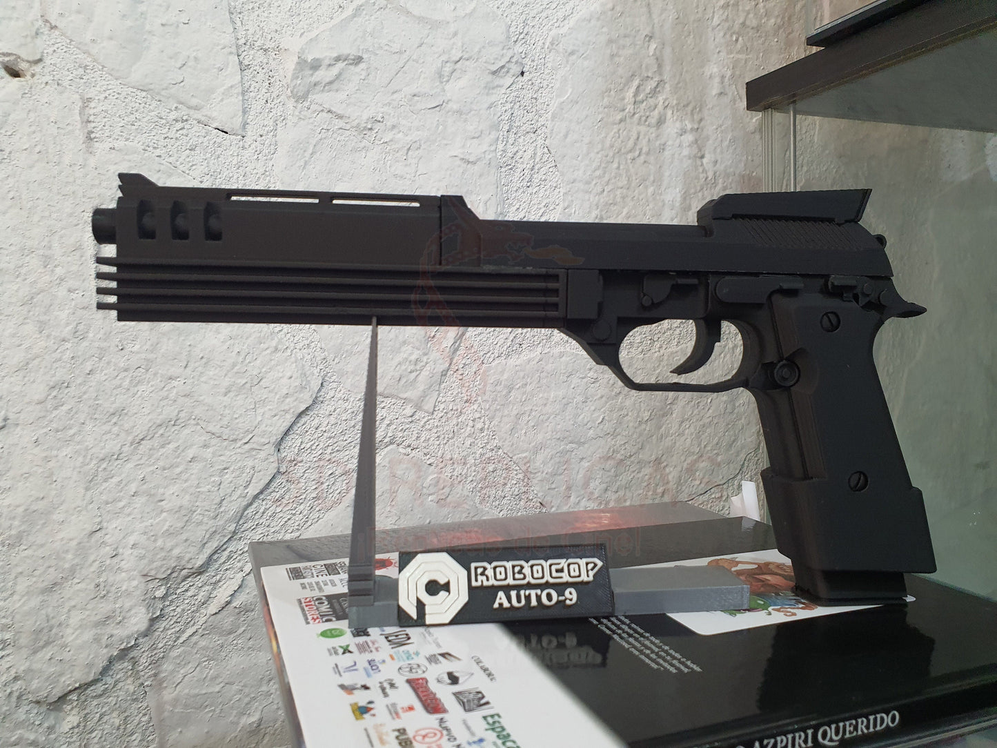 RoboCop AUTO-9 Gun Pistol OCP Omni Consumer Products POC Productos Omni Consumo Pistola Beretta 93R Cosplay