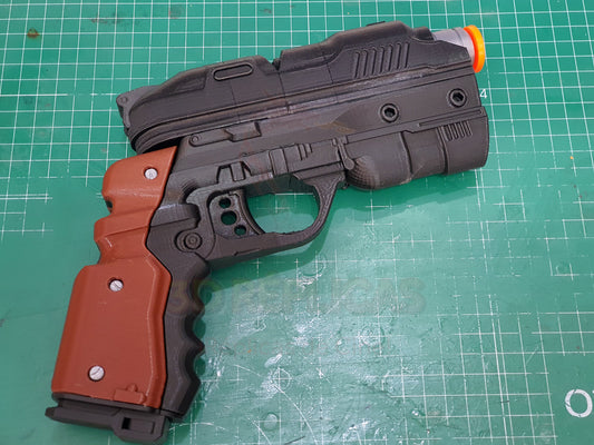 Doom 3 Hero Revolver Prop Replica Gun Pistol - by buissonland