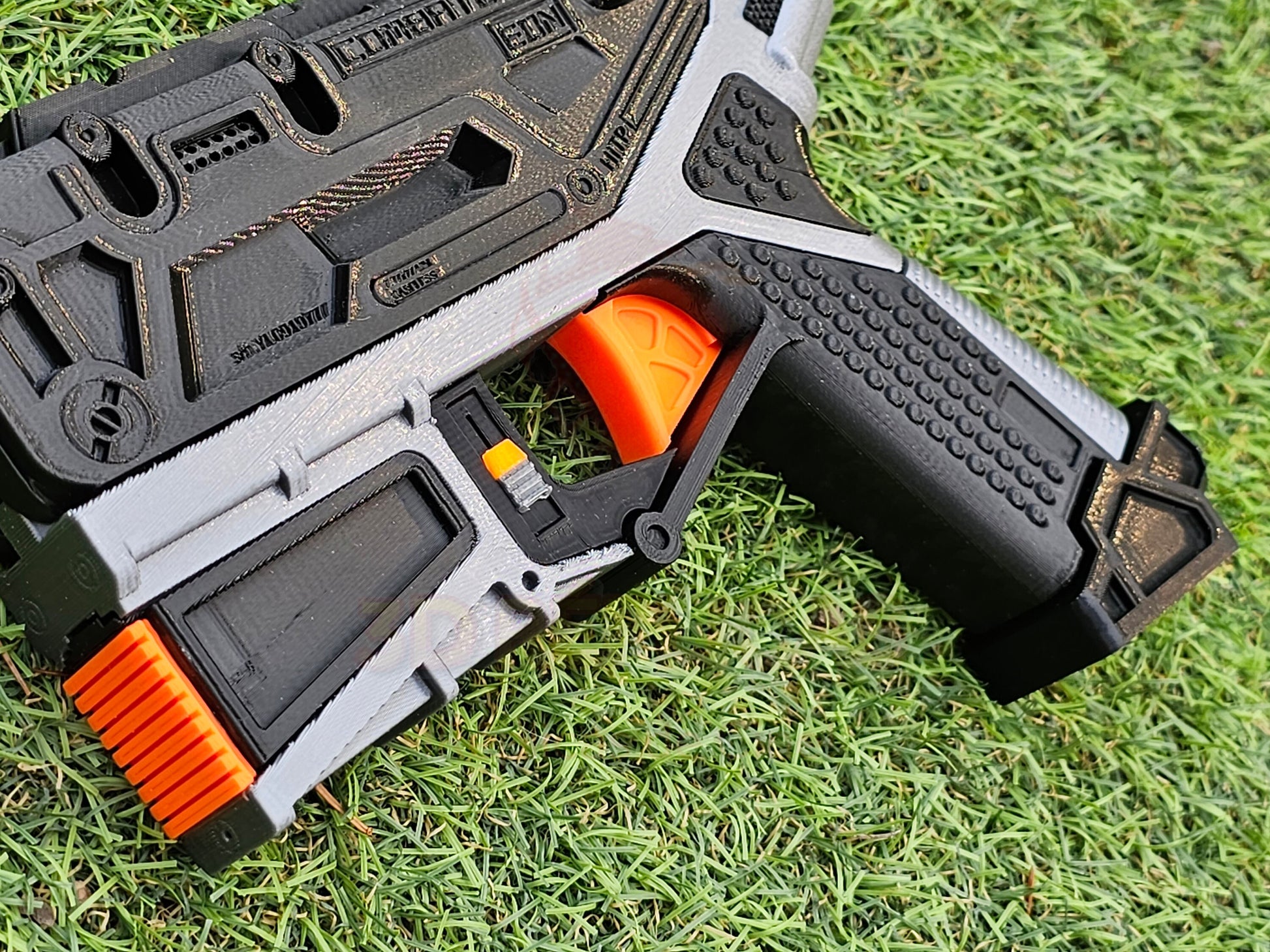 Starfield's Combatech EON Blaster HandGun Cosplay Prop Replica Gun Pistol - by DreamOfProps